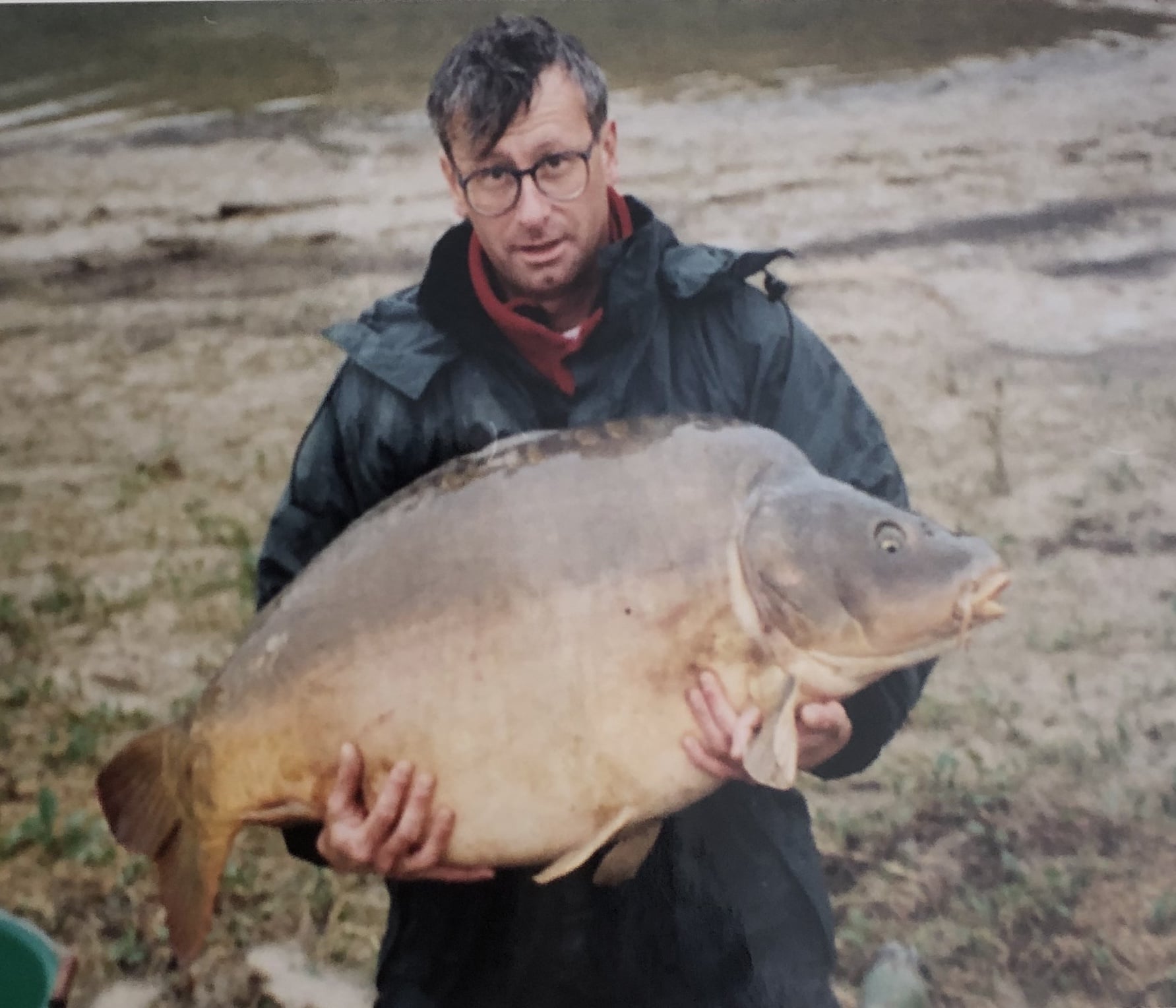 70lB Carp Caught in the 90s: Back to the Der and Record at Orient ... - Prize Carp 70lb Capture In France In The 90s